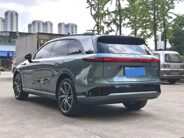 Xpeng G9 — Фото автомобиля 6