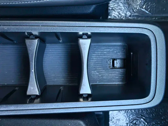 iCAR V23 — Фото автомобиля 21