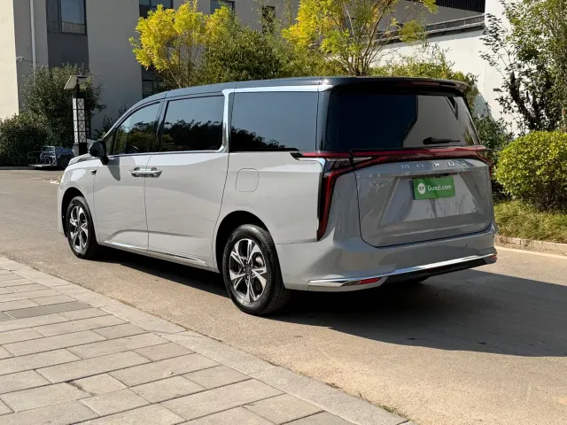 Maxus G90 — Фото автомобиля 4