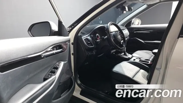 Kia Seltos Seltos Бензин 1.6 турбо 2WD — Фото автомобиля 10