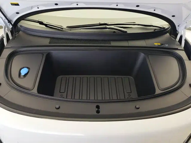 Li Auto i6 — Фото автомобиля 10