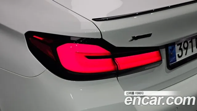 BMW 5 Series G30 — Фото автомобиля 8
