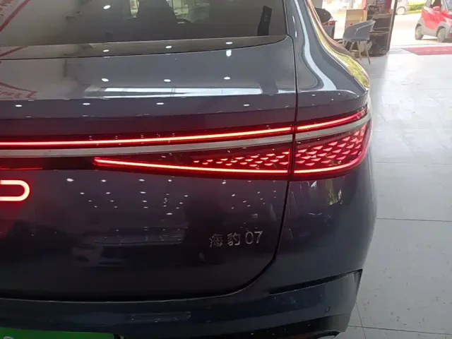 BYD Seal 07 DM-i — Фото автомобиля 7