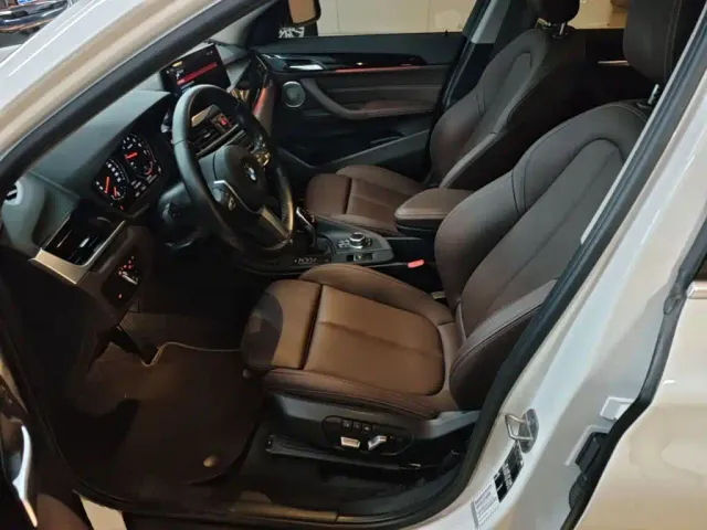 BMW X1 — Фото автомобиля 14