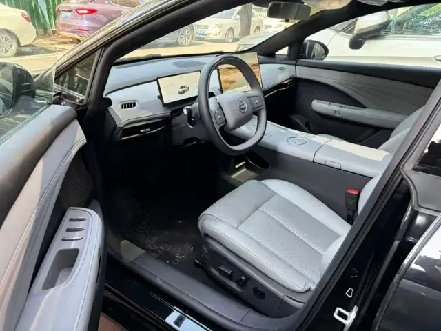 Nissan N7 — Фото автомобиля 3