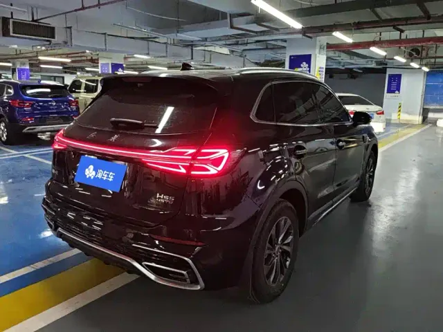 Hongqi HS5 — Фото автомобиля 3