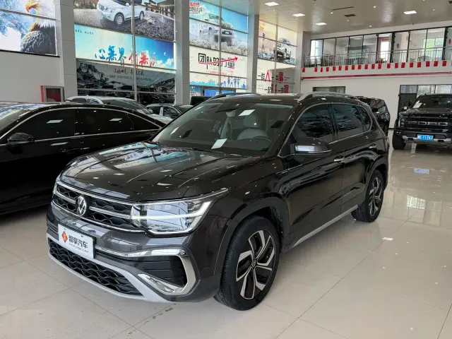 Фотография автомобиля — Volkswagen Tharu