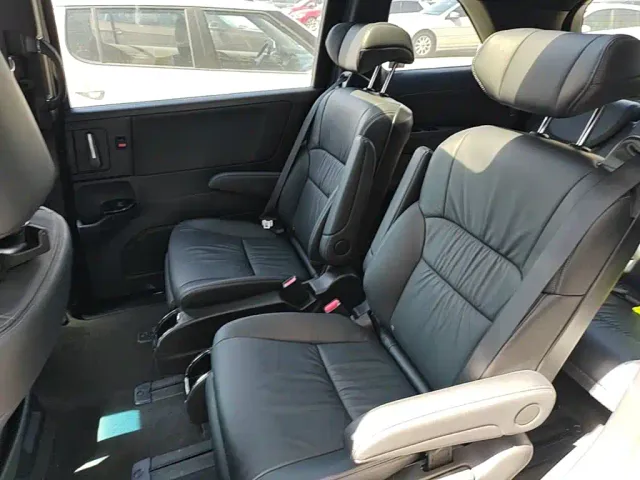 Honda Odyssey — Фото автомобиля 16