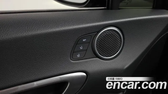 Hyundai Sonata Premium — Фото автомобиля 24