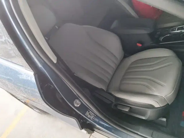 Ford Escape — Фото автомобиля 24