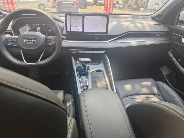 Geely Xingrui — Фото автомобиля 5