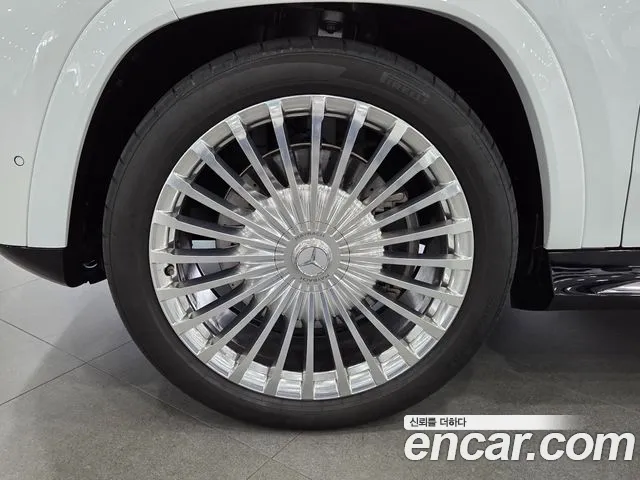Mercedes-Benz GLS-Class — Фото автомобиля 8