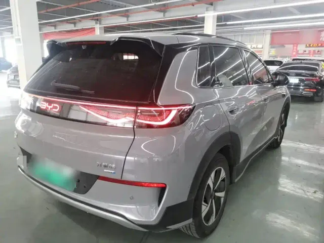 BYD Sealion 05 EV — Фото автомобиля 6