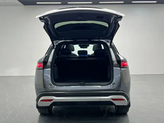 BYD Song L DM-i — Фото автомобиля 9