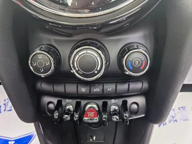 MINI Hatch — Фото автомобиля 12