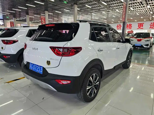Kia KX1 — Фото автомобиля 5