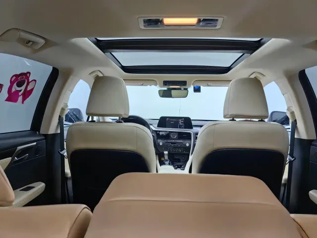 Lexus RX — Фото автомобиля 9