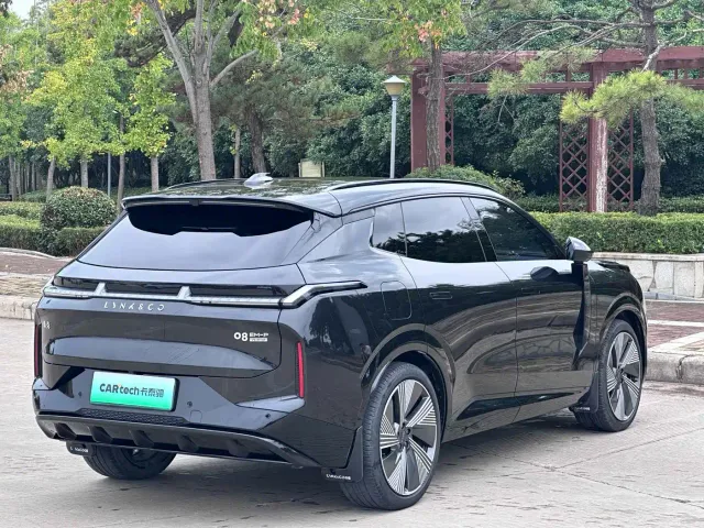 Lynk & Co 08 EM-P — Фото автомобиля 11