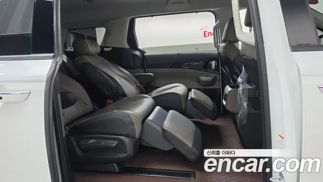 Kia Carnival 4th Gen — Фото автомобиля 17