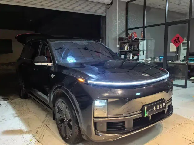 Li Auto L9 — Фото автомобиля 3
