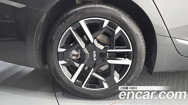 Kia K8 The New K8 2.5 Бензин 2WD — Фото автомобиля 4