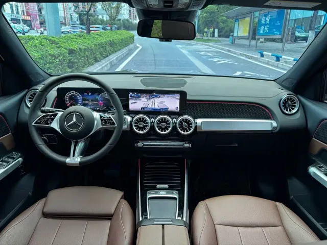 Mercedes-Benz GLB-Class — Фото автомобиля 17