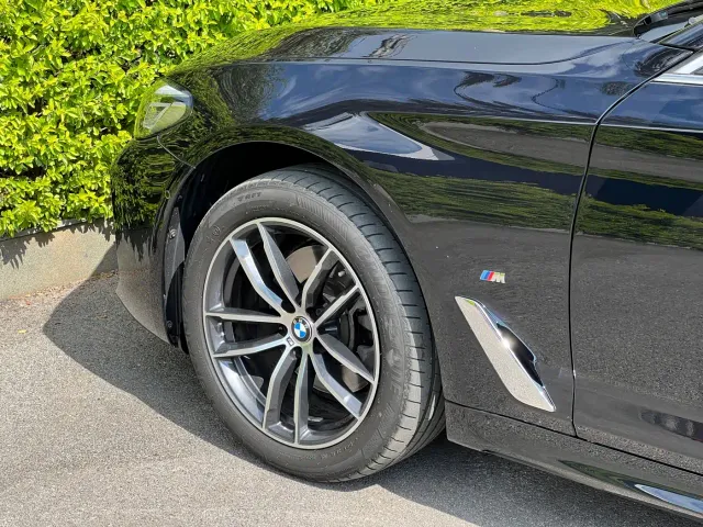BMW 5 Series — Фото автомобиля 10