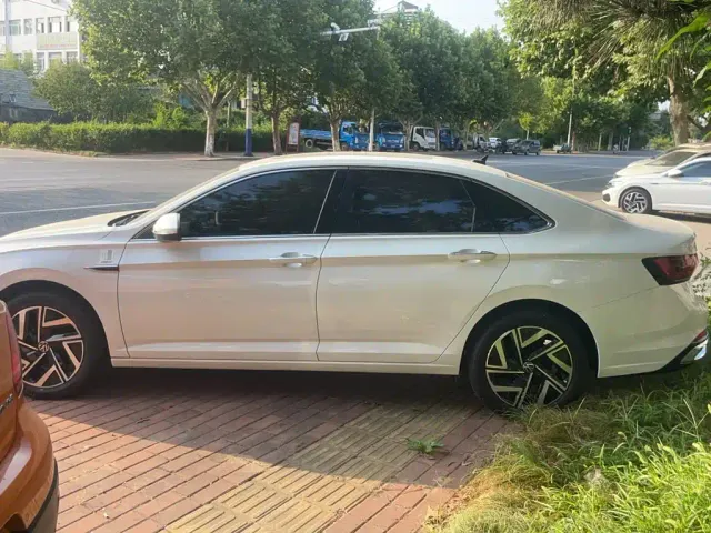Volkswagen Sagitar — Фото автомобиля 10