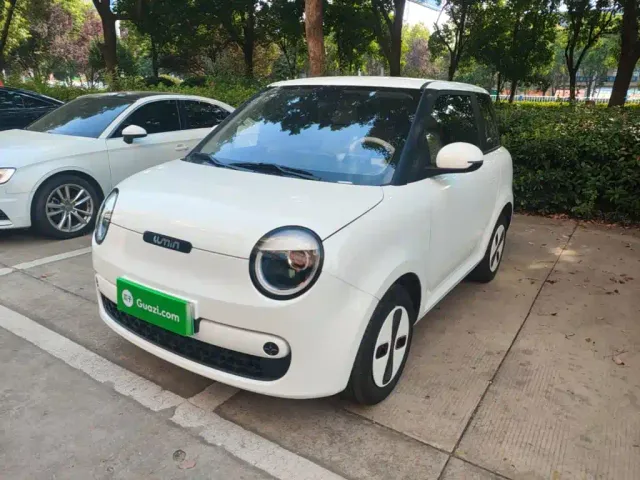 Фотография автомобиля — Changan Lumin
