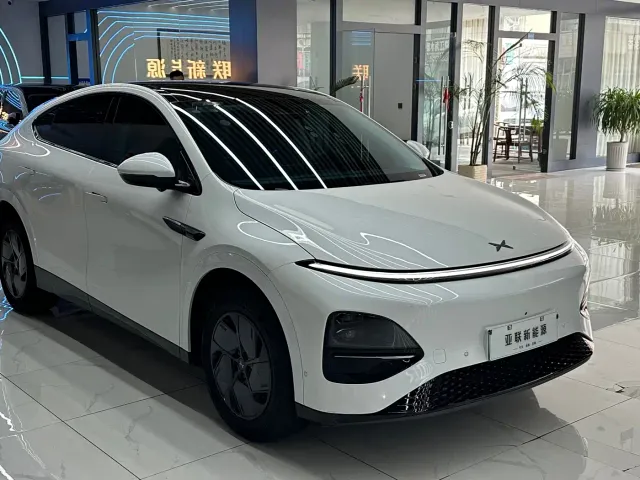 Фотография автомобиля — Xpeng G6