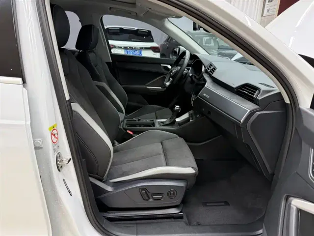 Audi Q3 — Фото автомобиля 21