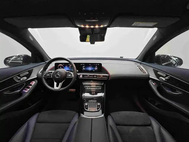 Mercedes-Benz EQC — Фото автомобиля 16