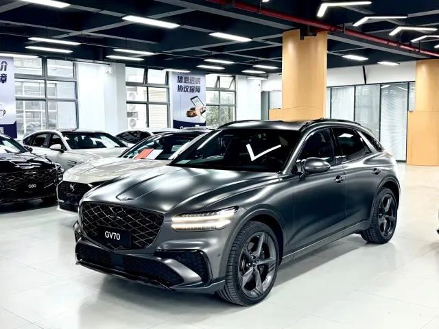 Фотография автомобиля — Genesis GV70
