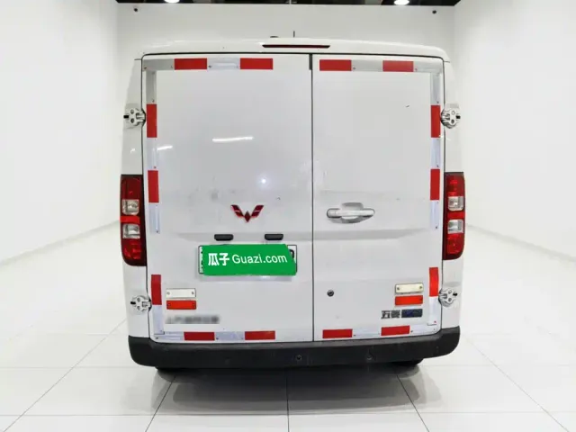 Wuling Yangguang — Фото автомобиля 3