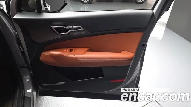 Kia Sportage Бензин 1.6 турбо 2WD — Фото автомобиля 23