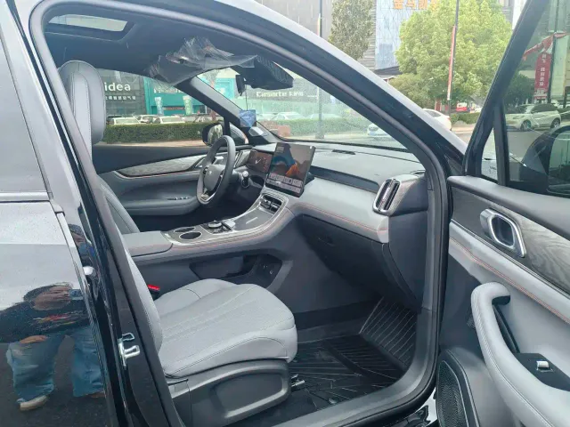 Geely Galaxy M7 — Фото автомобиля 14