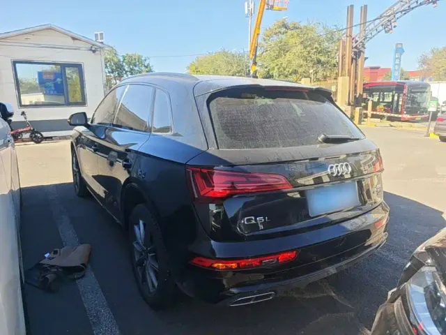 Audi Q5L — Фото автомобиля 4