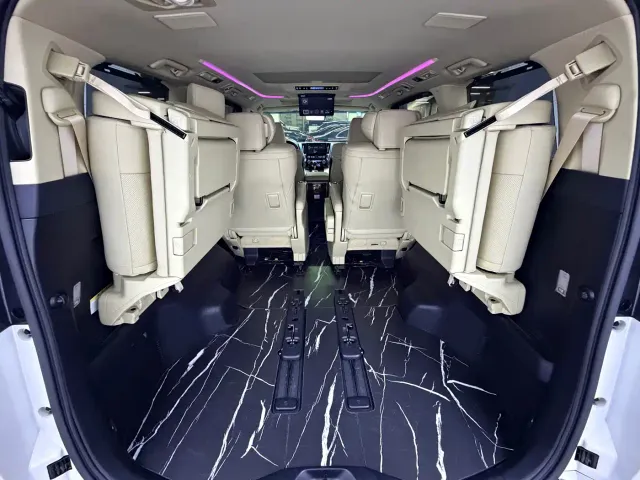 Toyota Alphard — Фото автомобиля 17