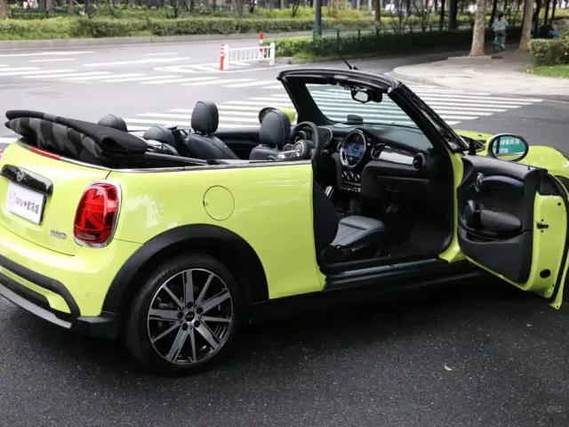 MINI Hatch — Фото автомобиля 21