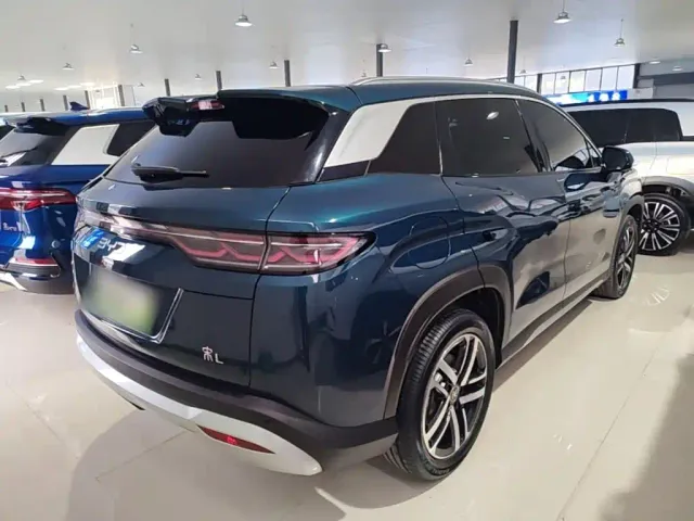 BYD Song L DM-i — Фото автомобиля 6