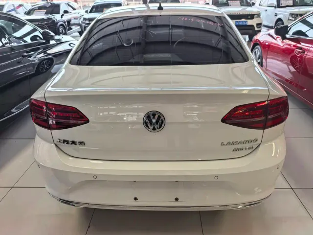Volkswagen Lamando — Фото автомобиля 6