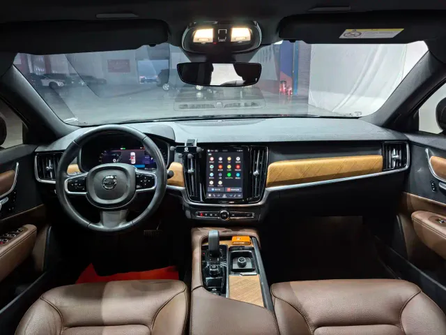 Volvo S90 — Фото автомобиля 12