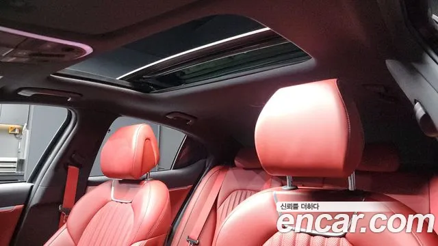Genesis G70 Новый G70 Бензин 3.3T 2WD — Фото автомобиля 18