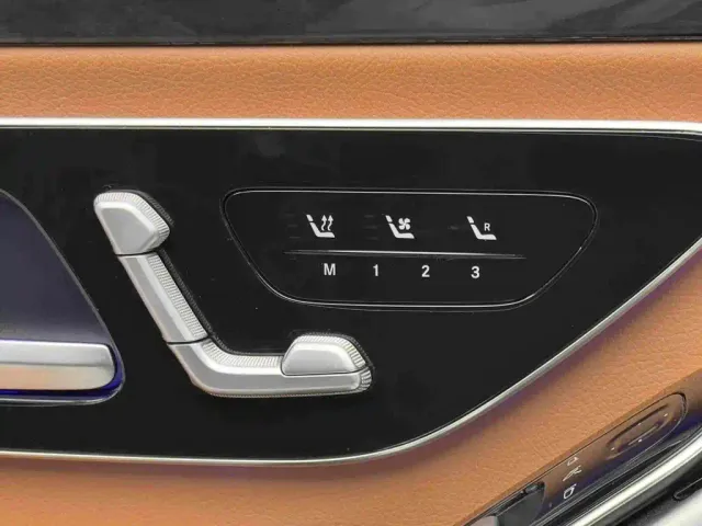 Mercedes-Benz S-Class — Фото автомобиля 18