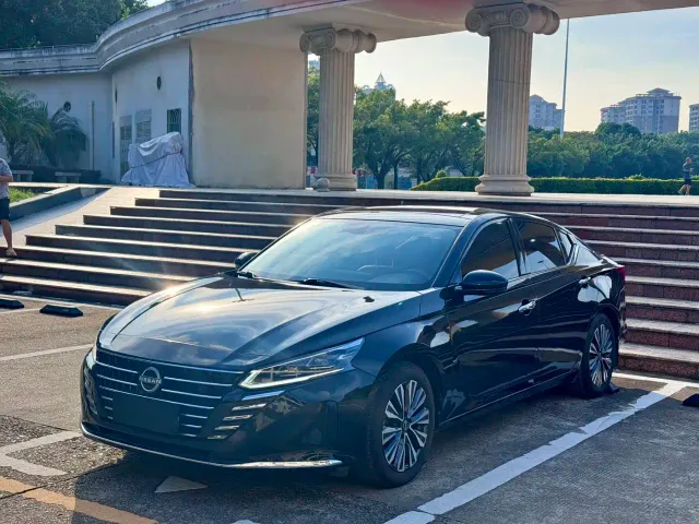 Фотография автомобиля — Nissan Teana