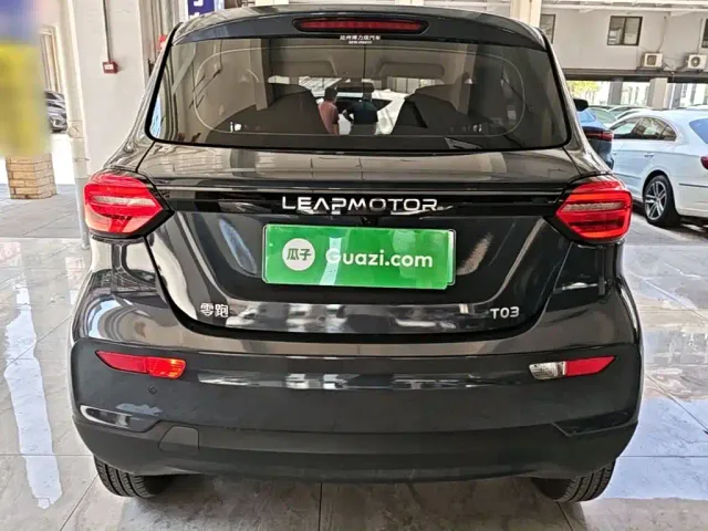Leapmotor T03 — Фото автомобиля 5