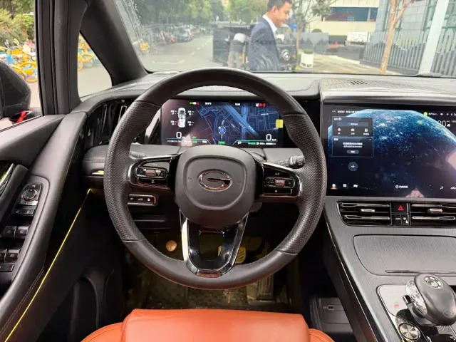 GAC Trumpchi E9 — Фото автомобиля 14