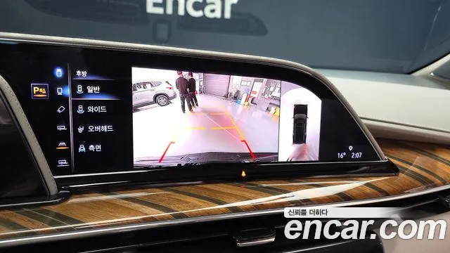 Cadillac Escalade 5th Gen — Фото автомобиля 23