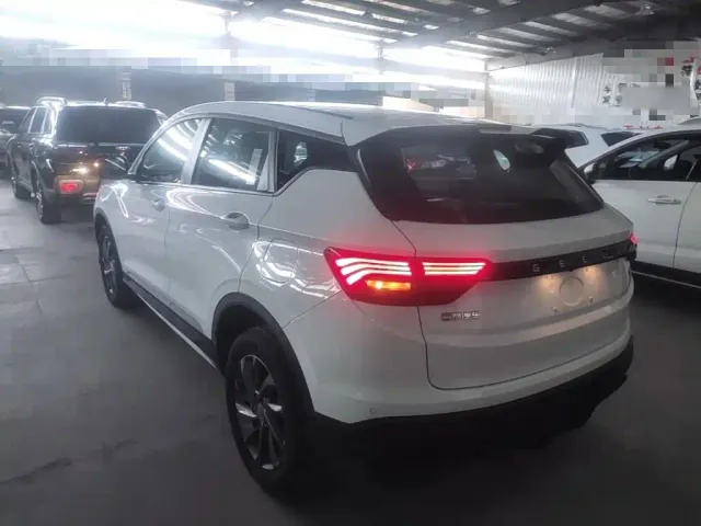 Geely Binyue — Фото автомобиля 4