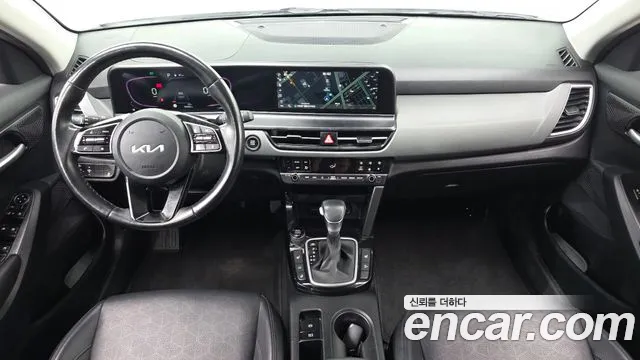 Kia Seltos — Фото автомобиля 7